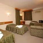 Dias Hotel