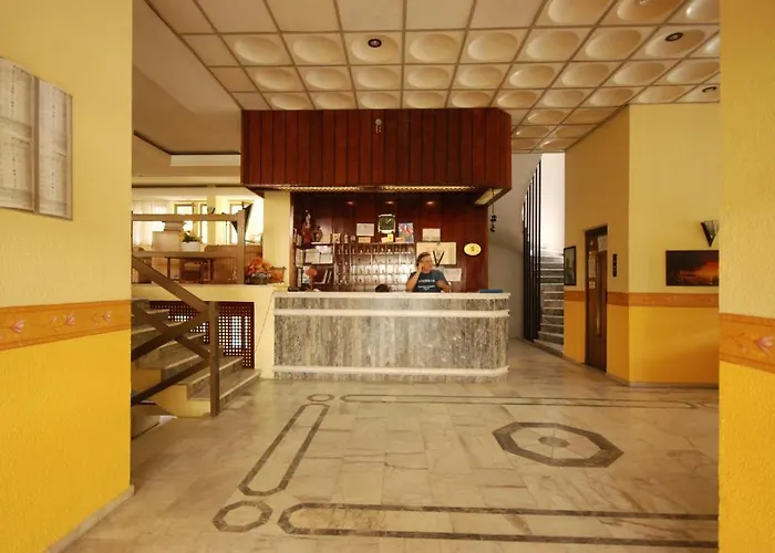Hotell Dias 2*