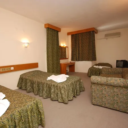 Dias Hotel