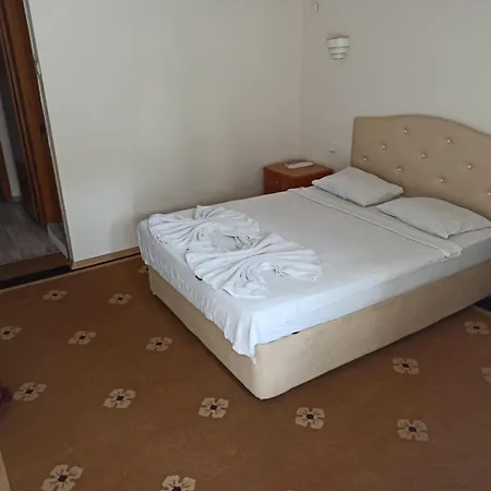 Dias Отель 2*