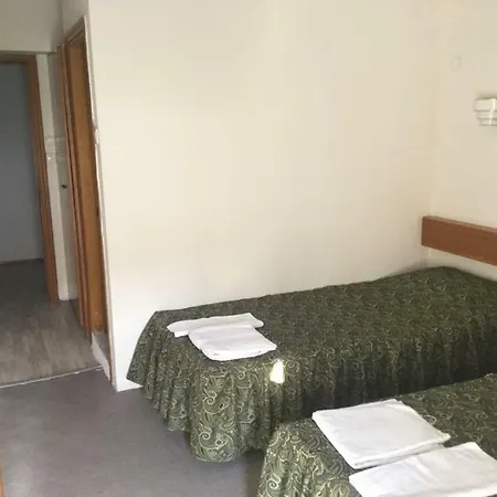Dias Отель 2*